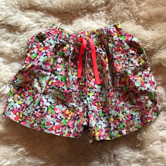 Crewcuts Other - CrewCuts flower 🌸 Print Girls Shorts, Sz 6 ❤️💕🌸